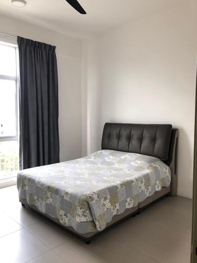 Apartment Golden Hill 1 Room Apt At Night Market